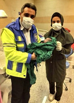 زایمان موفق مادر باردار در آمبولانس اورژانس مسجدسلیمان/ حال مادر و نوزاد خوب است